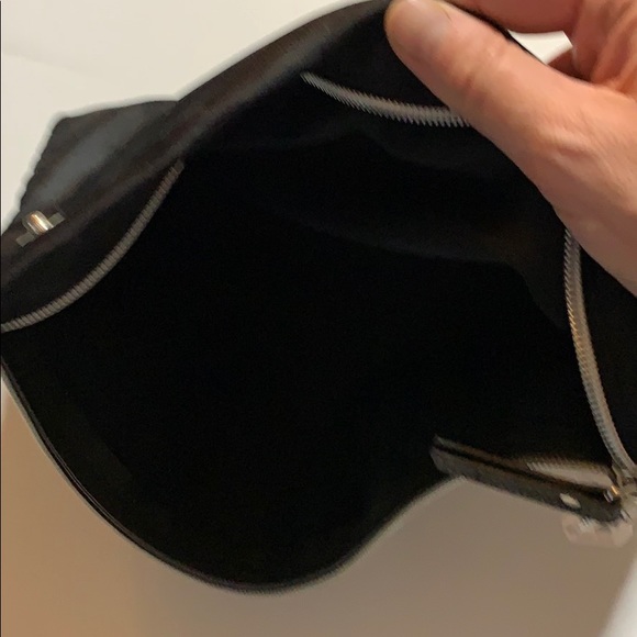 Victoria’s Secret Make Up Bag - Picture 4 of 5